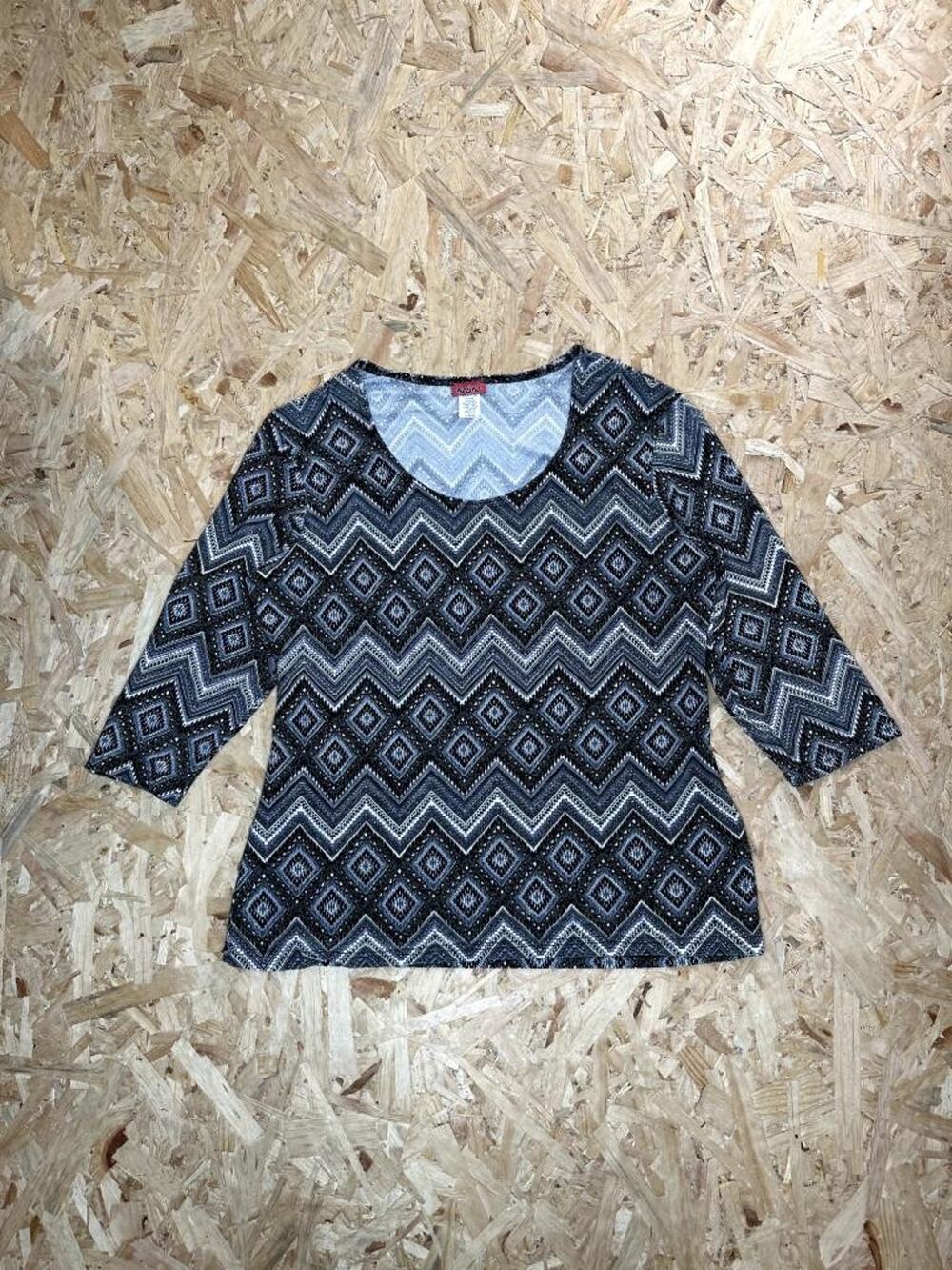 Wow Women's XL Black Blue Chevron Geometric Print 3/4 Sleeve Knit Top Blouse